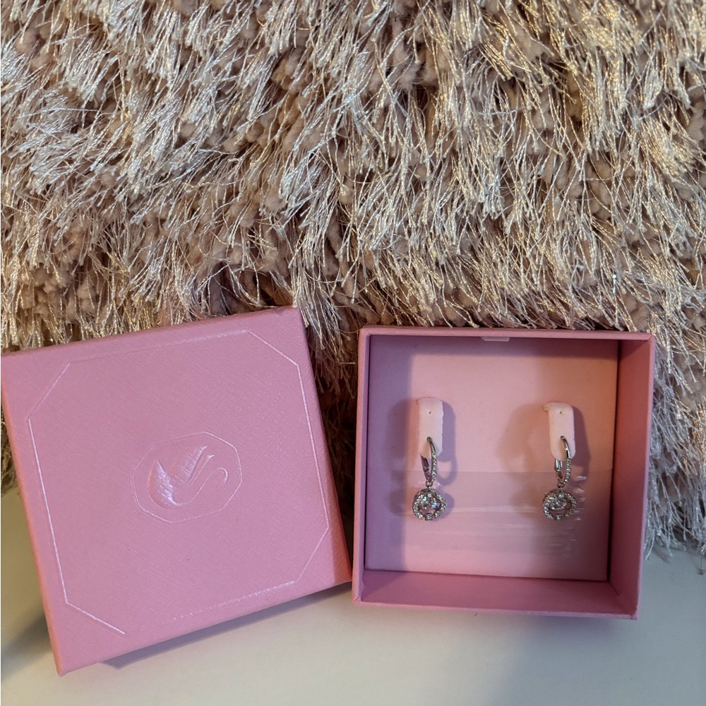 Swarovski Sparkling Earrings
